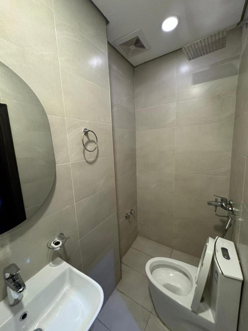 Al Thanaa Alraqi Furnished Apartments Jiddah Esterno foto