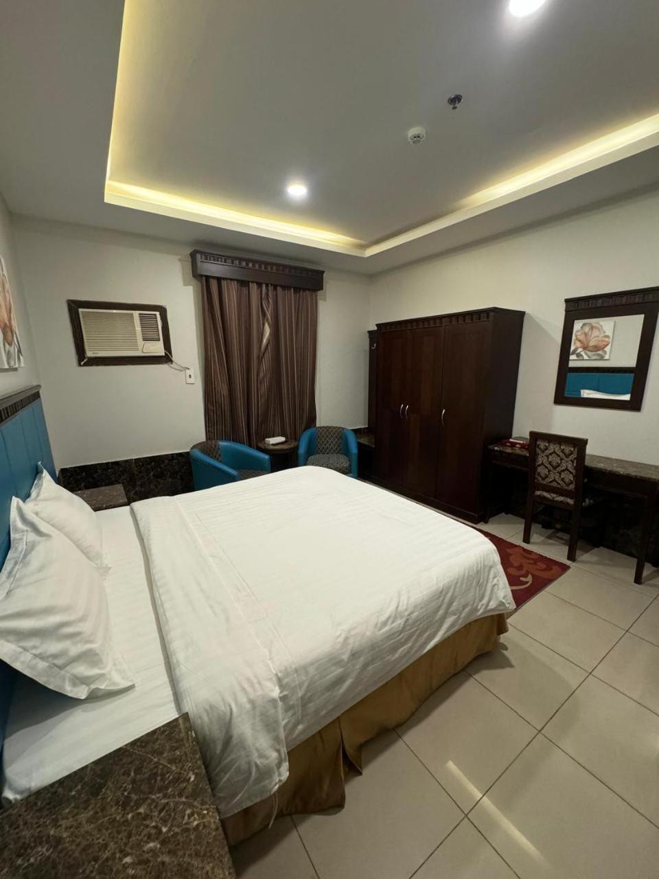 Al Thanaa Alraqi Furnished Apartments Jiddah Esterno foto